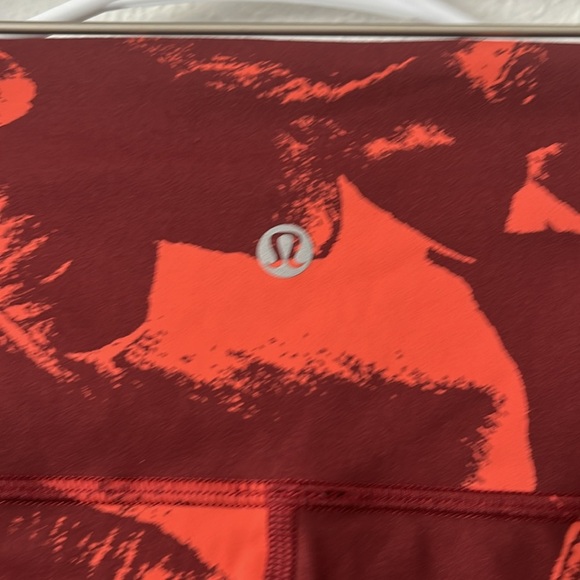 Lululemon Wunder Under High-Rise Tight *Nulux 28"
Flower Pop Poppy Coral Deep - Picture 4 of 6